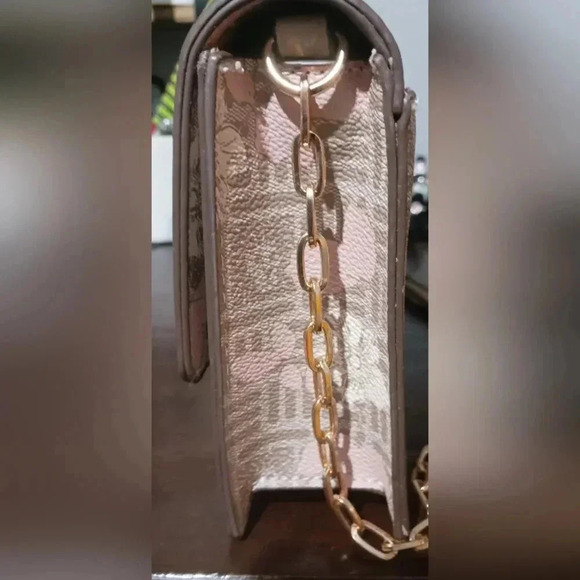 Anne Klein Shoulder Clutch. - Picture 2 of 8